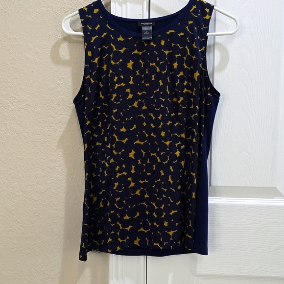 Five used beautiful blouses 5 blouses Total $7 - Picture 8 of 11